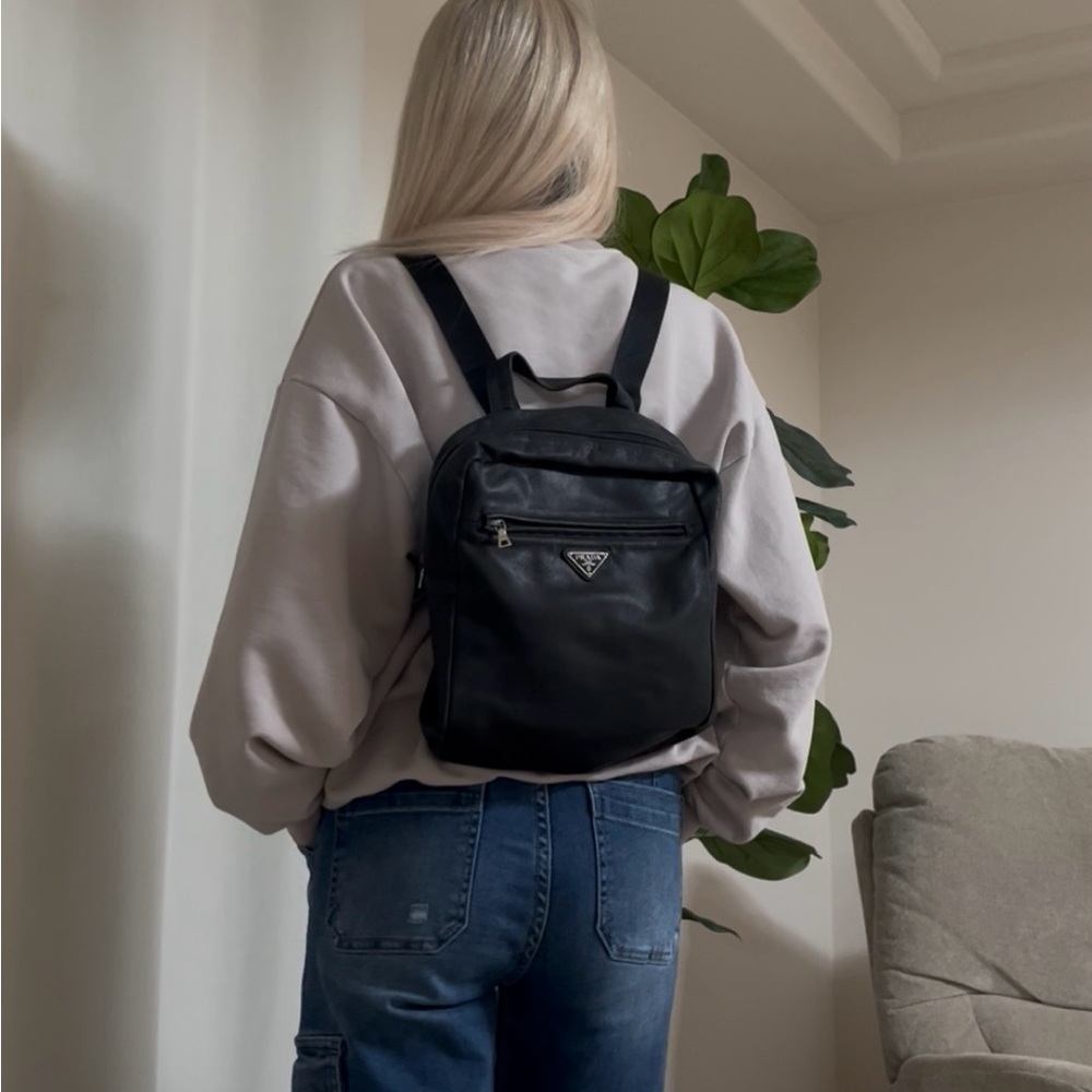 Vintage authentic Prada Black Leather Backpack - Picture 7 of 7